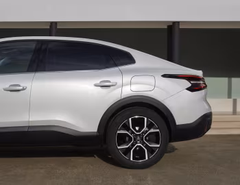 Citroën ë-C4 X [Worldwide] '2023–25