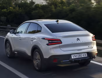 Citroën ë-C4 X [Worldwide] '2023–25