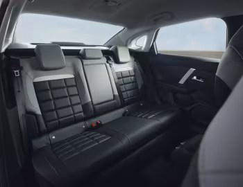Інтер'єр Citroën ë-C4 X [Worldwide] '2025–н.ч.