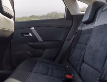 Інтэр'ер Citroën ë-C4 X [Worldwide] '2023–25