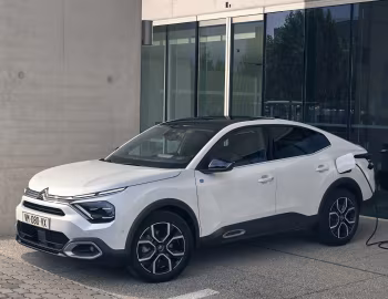 Citroën ë-C4 X [Worldwide] '2023–25