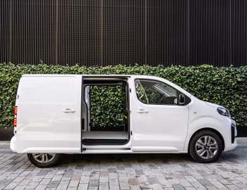 Citroën ë-Dispatch M [UK-spec] '2024–н.ч.