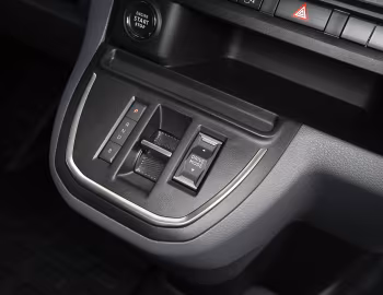 Интерьер Citroën ë-Jumpy Van '2020–24