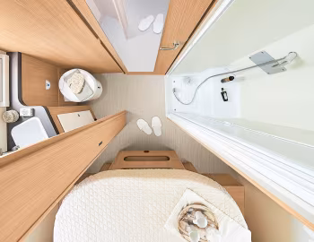Interior 2020–22 Itineo PM740 '2019–22