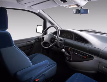 Інтер'єр Citroën Jumpy Combi '2004–07