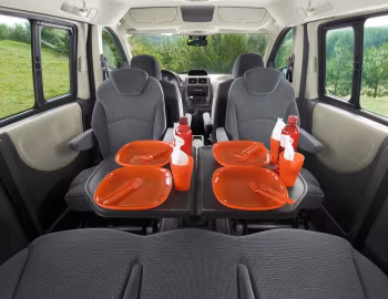 Интерьер Citroën Jumpy Long '2007–12