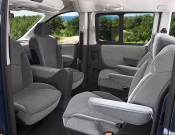 Интерьер Citroën Jumpy Long '2007–12