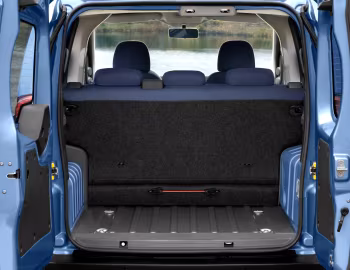 Интерьер Citroën Nemo Combi '2008–17