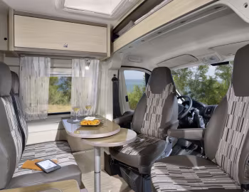 Intérieur 2016–pr. Pössl Roadstar 600 L '2015–pr.