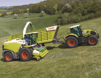 Claas Jaguar 960, Claas Axion 830