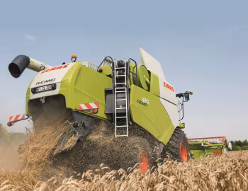 Claas Tucano 320 '2014–pr.
