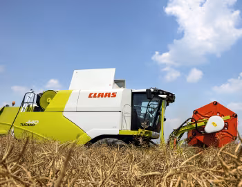 Claas Tucano 440 '2014–pr.