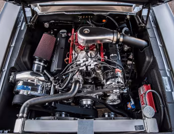 Bajo el capó Classic Recreations Shelby GT500CR 900S '2010–pr.