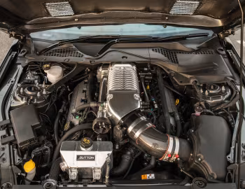 Bajo el capó Clive Sutton Ford Mustang CS800 '2017–19