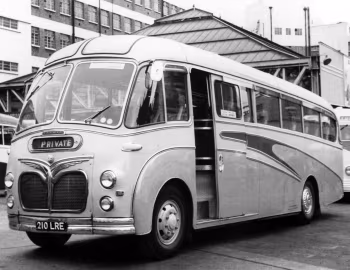 Commer Avenger III Duple Corinthian (C41F) '1956