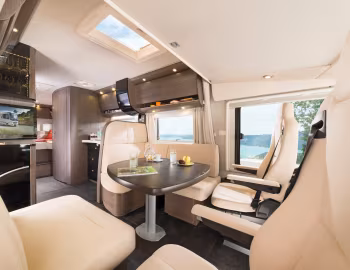 Interior 2014–18 Concorde Carver '2013–18