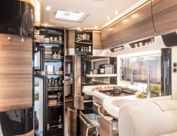 Intérieur 2022–pr. Concorde Charisma '2021–pr.