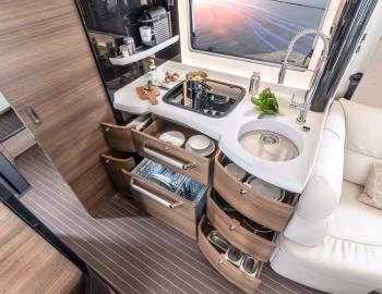 Intérieur 2022–pr. Concorde Charisma '2021–pr.