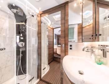 Intérieur 2022–pr. Concorde Charisma '2021–pr.