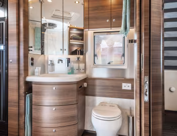 Intérieur 2022–pr. Concorde Charisma '2021–pr.