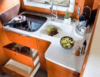 Interior 2012–14 Concorde Cruiser Iveco EuroCargo '2011–14