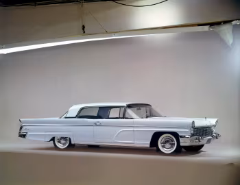 1960 Lincoln Premiere Hardtop Coupe (63B)