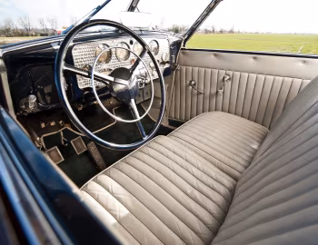 Интерьер 1936 Cord 810 2-door Convertible Phaeton Sedan (C91-FB)