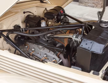 Sous la capuche 1937 Cord 812 Convertible Phaeton Sedan (C91-FB)