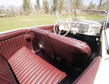 Интерьер 1937 Cord 812 Convertible Phaeton Sedan (C91-FB)