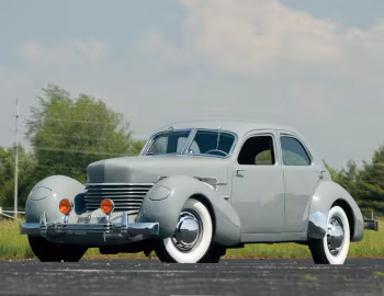 1937 Cord 812 Supercharged Beverly Sedan Bustlback (C96-FС)
