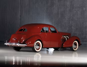 1937 Cord 812 Supercharged Beverly Sedan Bustlback (C96-FС)