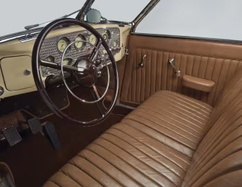 Торпедо 1937 Cord 812 Supercharged Convertible Phaeton Sedan (C91-FC)