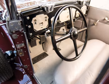 Интерьер 1931 Cord L-29 Convertible
