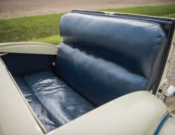 Интерьер 1930 Cord L-29 Convertible
