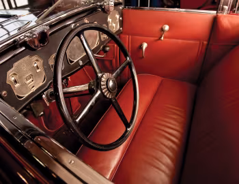 Интерьер 1930 Cord L-29 Phaeton Sedan