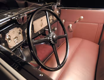 Интерьер 1930 Cord L-29 Phaeton Sedan