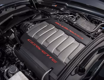 Bajo el capó 2014–19 Chevrolet Corvette Stingray Convertible [North America] (C7) '2013–19