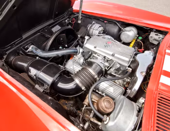 Bajo el capó 1963 Chevrolet Corvette Sting Ray Z06 Sport Coupe (837)