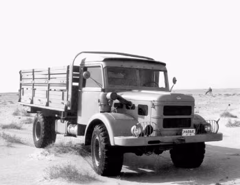 Csepel D444 Pritschenwagen '1970–71