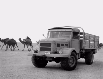 Csepel D444 Pritschenwagen '1970–71