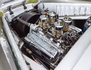 Sous la capuche 1953 Cunningham C-3 Continental Coupe (#5442) '1953