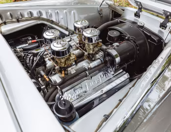 Sous la capuche 1953 Cunningham C-3 Continental Coupe (#5442) '1953