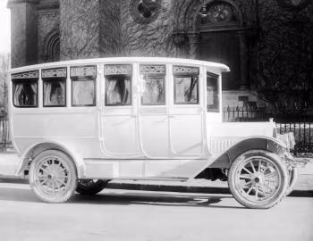 1913 Cunningham Model M