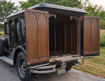 Coffre 1929 Cunningham Model V-8 Cathedral Funeral Car (V5534)