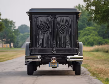 1929 Cunningham Model V-8 Cathedral Funeral Car (V5534)