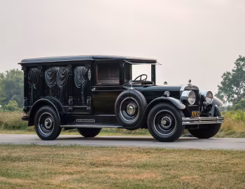 1929 Cunningham Model V-8 Cathedral Funeral Car (V5534)