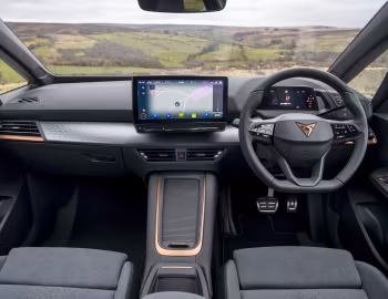 Торпедо Cupra Born [UK-spec] '2022–26