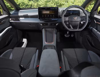 Торпедо Cupra Born VZ [UK-spec] '2026