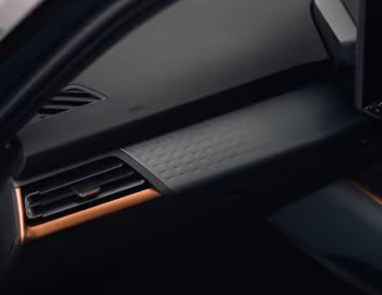 Интерьер Cupra Born VZ [UK-spec] '2024–26