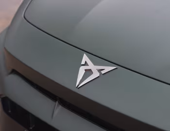Logo Cupra Formentor eHybrid "Tribe Edition" [UK-spec] '2026
